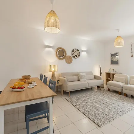 The Coast Nest Apartman